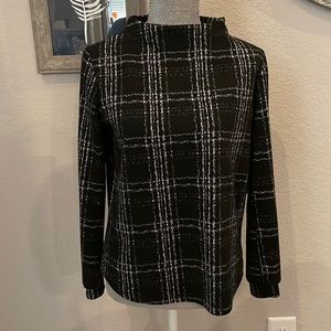 W5 Blouse career Boat neck polyester spandex blend‎ white black medium